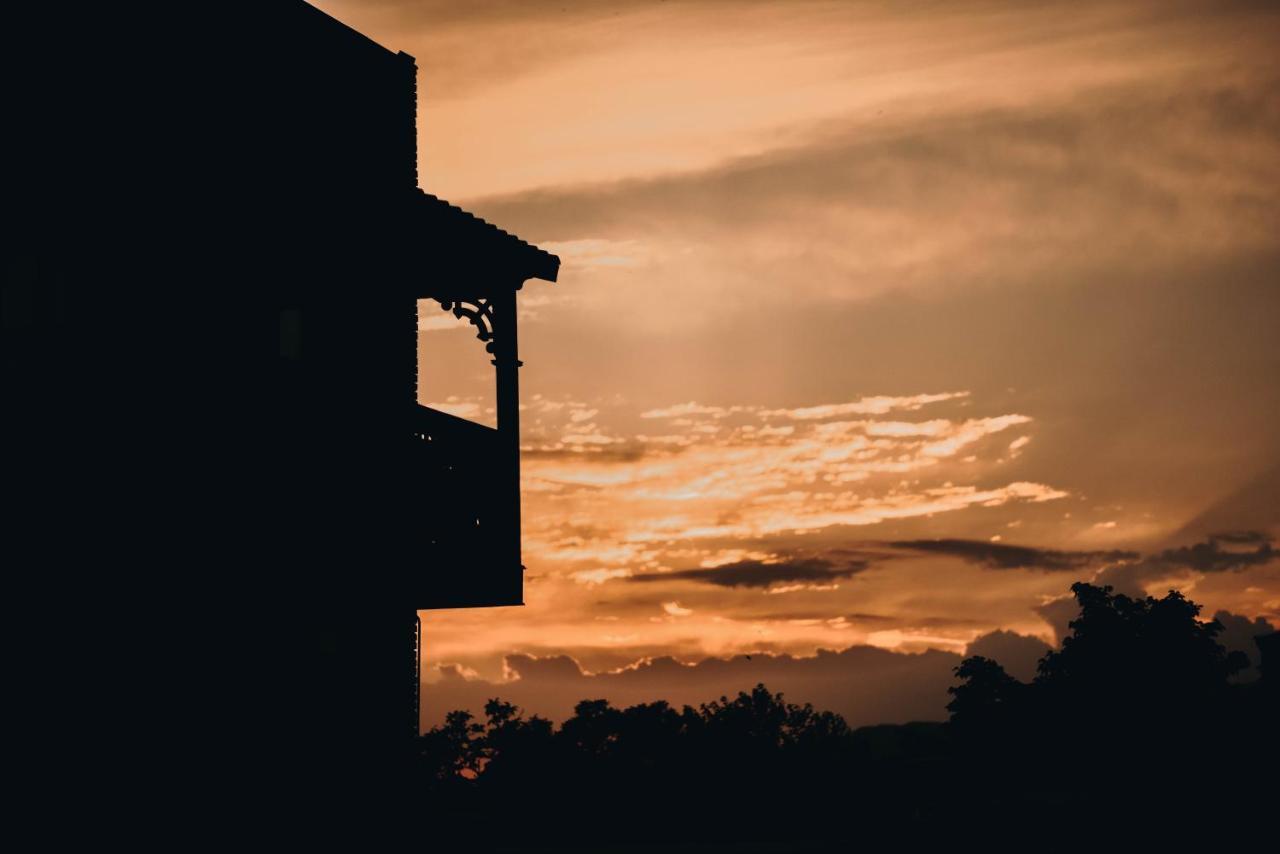 Chateau Khashmi エクステリア 写真